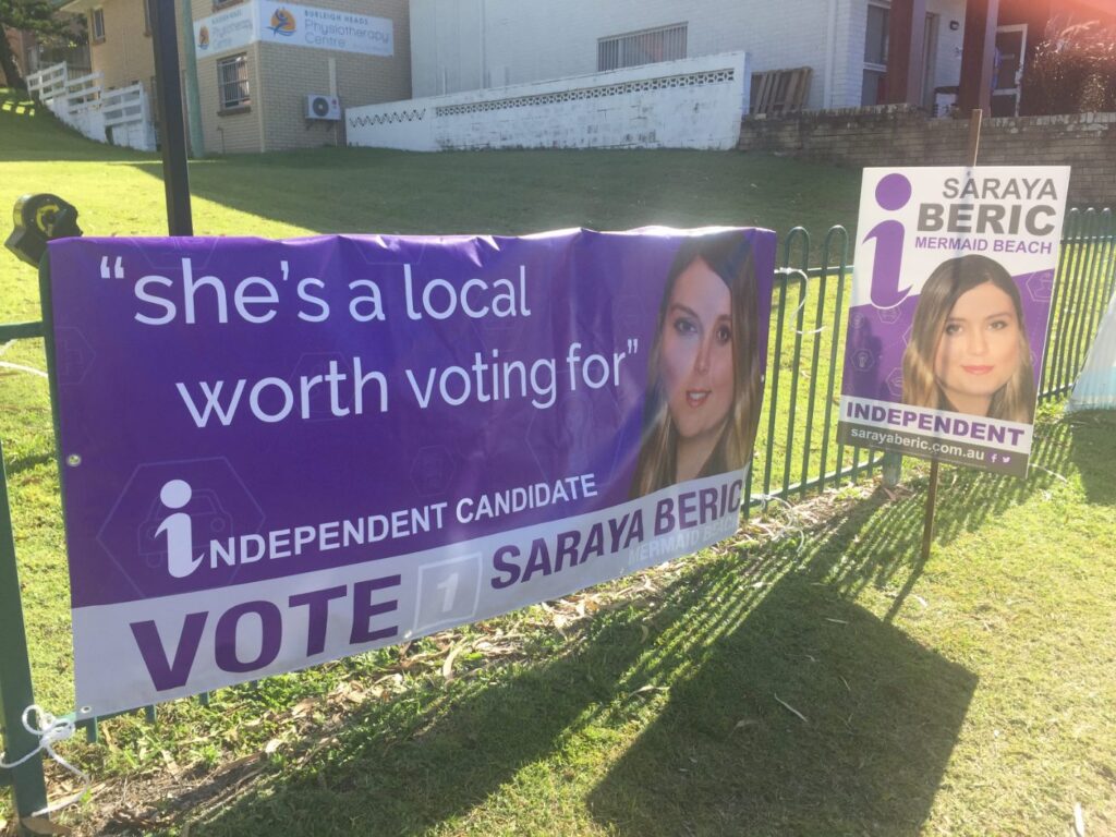 Fence banner and corflute